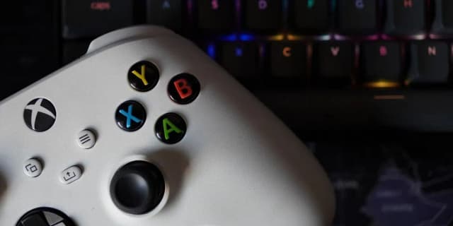 Jak podłączyć pada od Xbox do komputera - proste metody i porady Jak podłączyć pada od Xbox do komputera - proste metody i porady