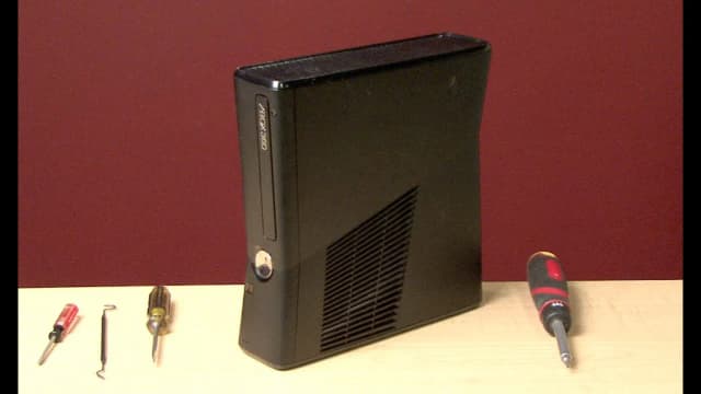 Jak otworzyć Xboxa 360 bez uszkodzeń i zyskać dostęp do wnętrza Jak otworzyć Xboxa 360 bez uszkodzeń i zyskać dostęp do wnętrza